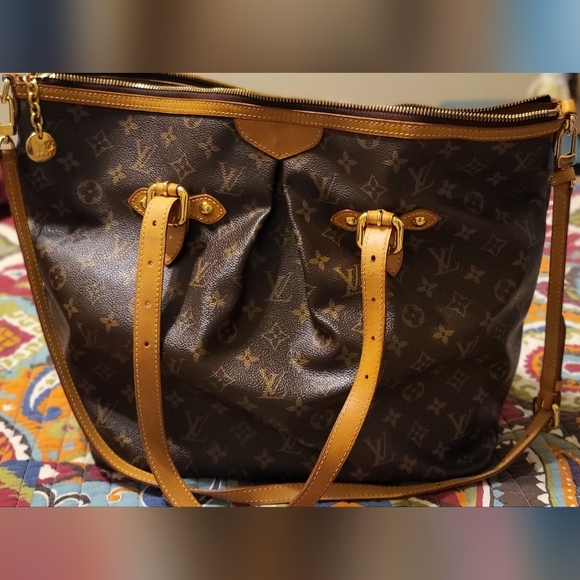 Louis Vuitton Palermo GM - Picture 3 of 13